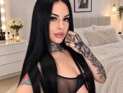 HottyNicole